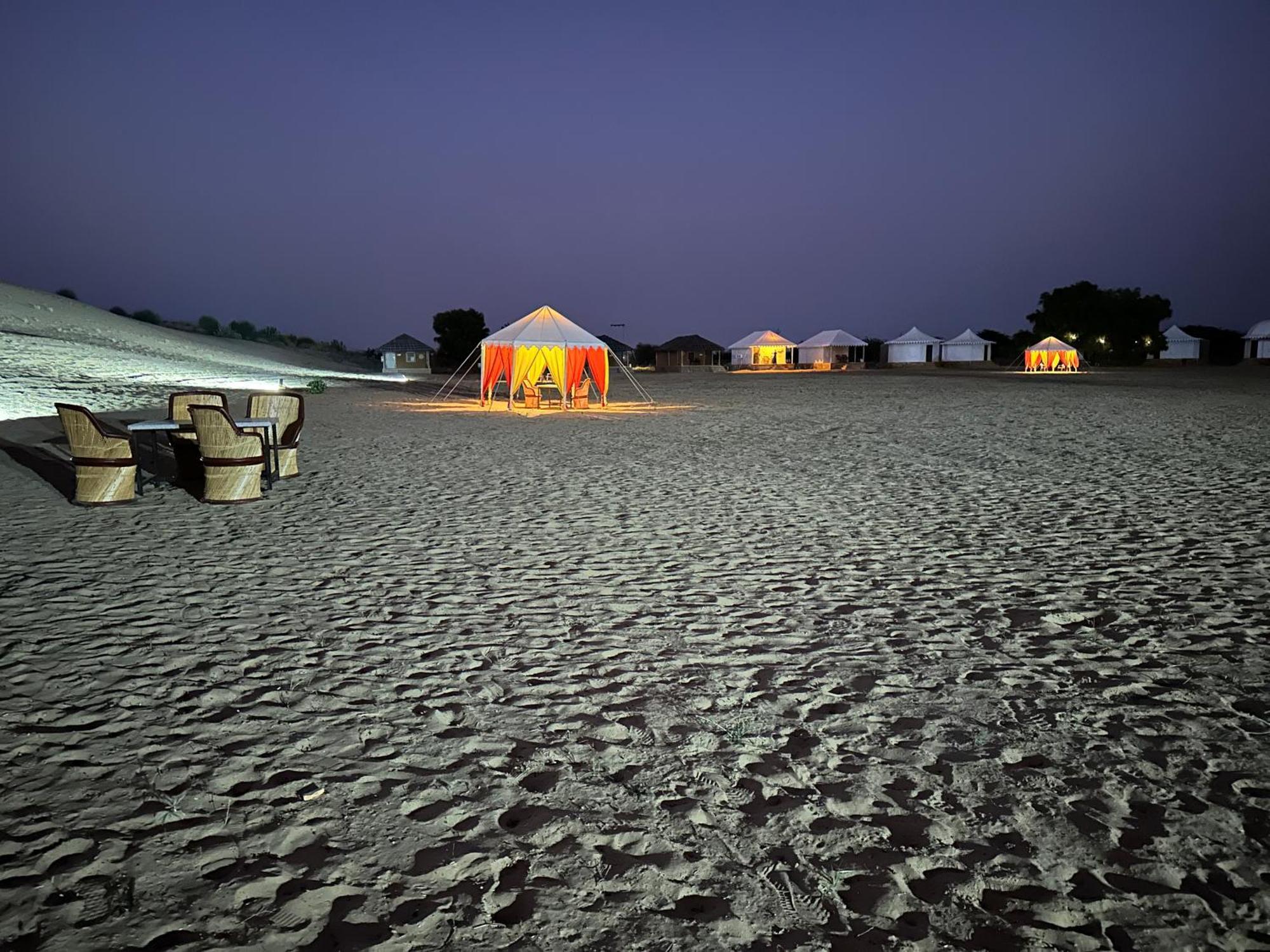 Готель Sonal Desert Camp Джайсалмер Екстер'єр фото